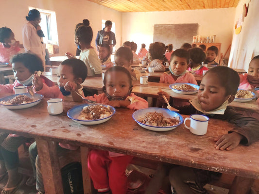Mary’s Meals lanceert dringende wereldwijde campagne voor de 21 miljoen kinderen in de landen van Zuidelijk Afrika die ondervoeding riskeren